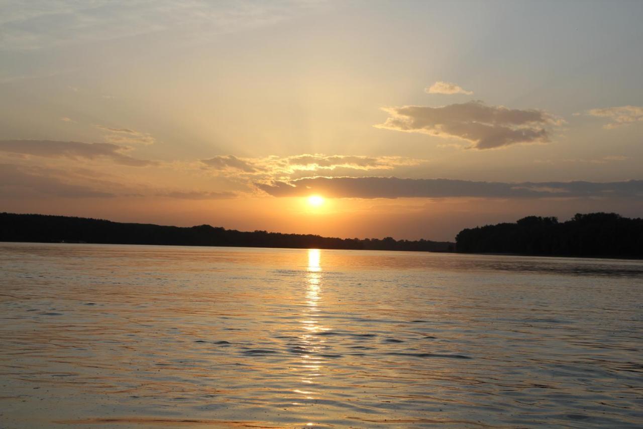 Apartman Dunav Aljmaš Buitenkant foto